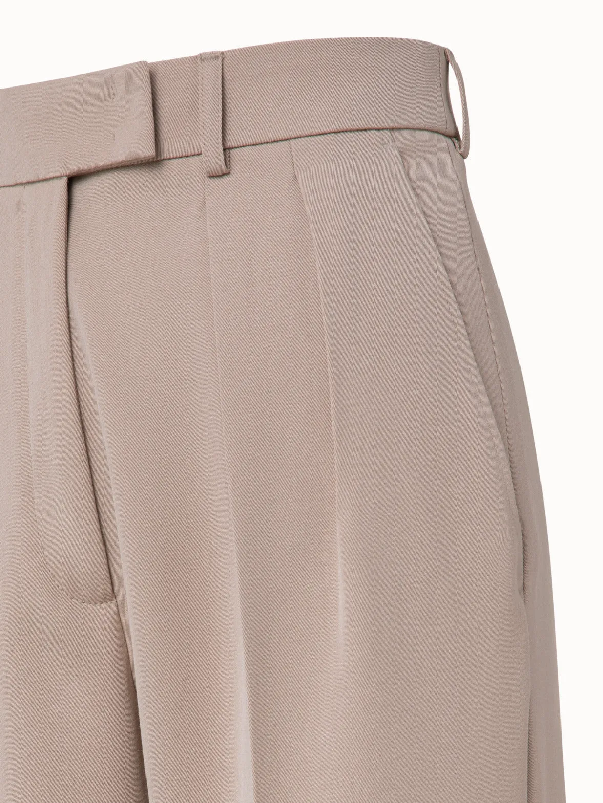 Wool Gabardine Pleated Tapered Pants
